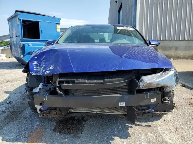 KMHLM4AGXNU351871 2022 2022 Hyundai Elantra- Sel 5