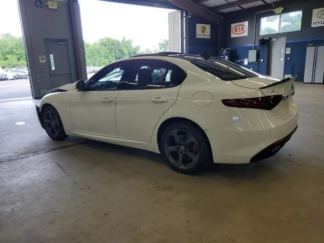 ZARFAEDN4H7549994 2017 2017 Alfa Romeo Giulia- Q4 2