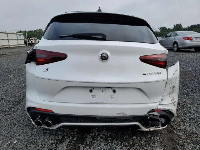 ZASFAKEV6J7C21786 2018 2018 Alfa Romeo Stelvio- Quadrifoglio 6