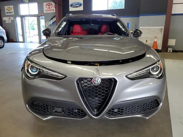 ZASPAKBNXM7D15151 2021 2021 Alfa Romeo Stelvio- TI 5