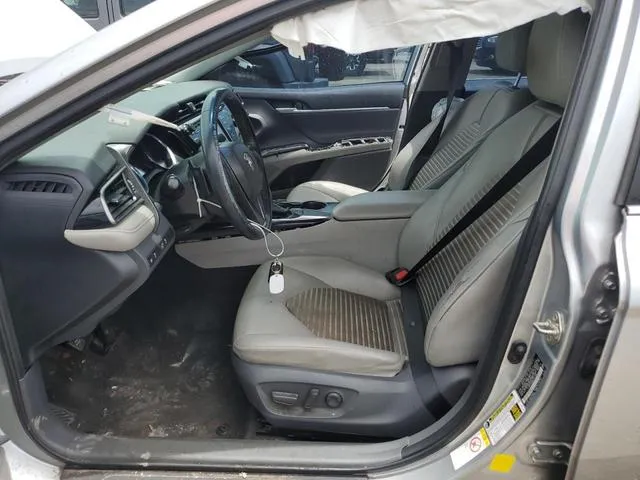 4T1B11HK8KU197556 2019 2019 Toyota Camry- L 7