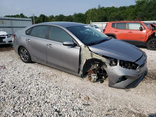 3KPF24AD8PE683614 2023 2023 KIA Forte- LX 4