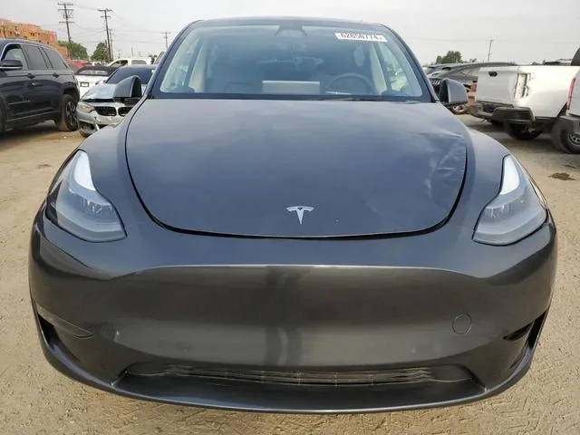 7SAYGDEE7RA214976 2024 2024 Tesla MODEL Y 5