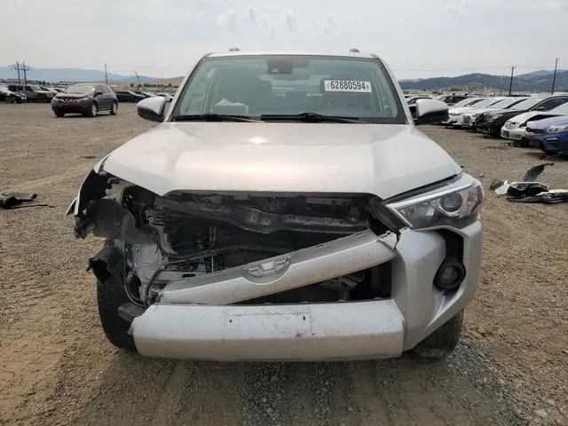 JTEMU5JR9P6096469 2023 2023 Toyota 4runner- SE 5