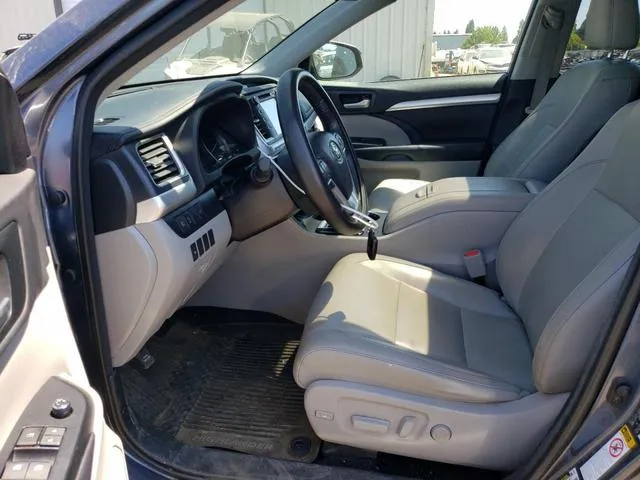 5TDJZRFHXJS910765 2018 2018 Toyota Highlander- SE 7