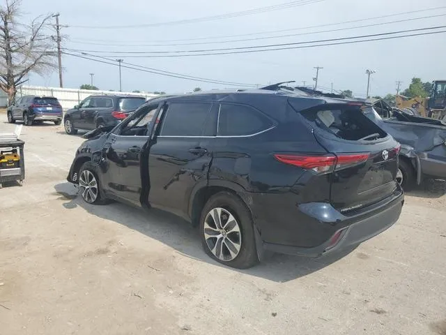 5TDGZRBHXLS512300 2020 2020 Toyota Highlander- Xle 2