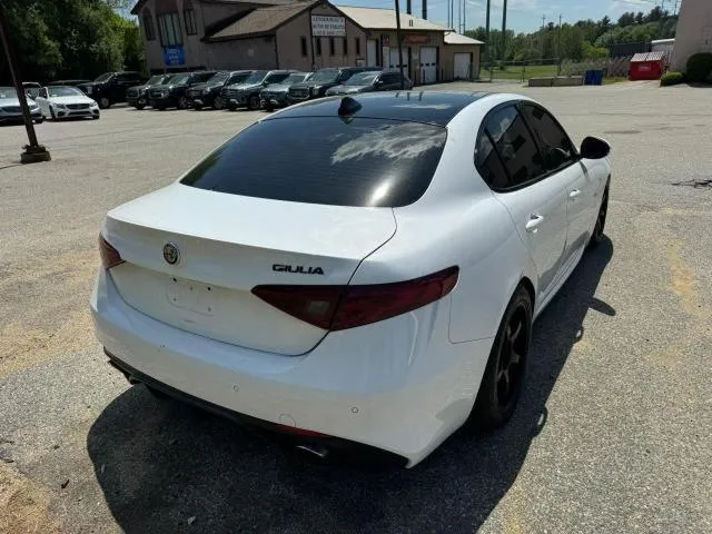 ZARFAEEN0J7573441 2018 2018 Alfa Romeo Giulia- Ti Q4 4