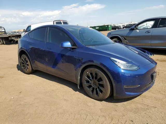 7SAYGDEE9NF387198 2022 2022 Tesla MODEL Y 4