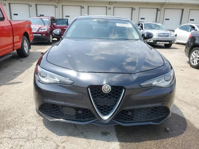 ZARFAEEN4H7551839 2017 2017 Alfa Romeo Giulia- Ti Q4 5