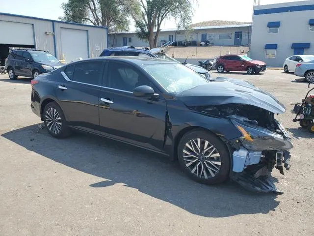 1N4BL4DV5PN403391 2023 2023 Nissan Altima- SV 4