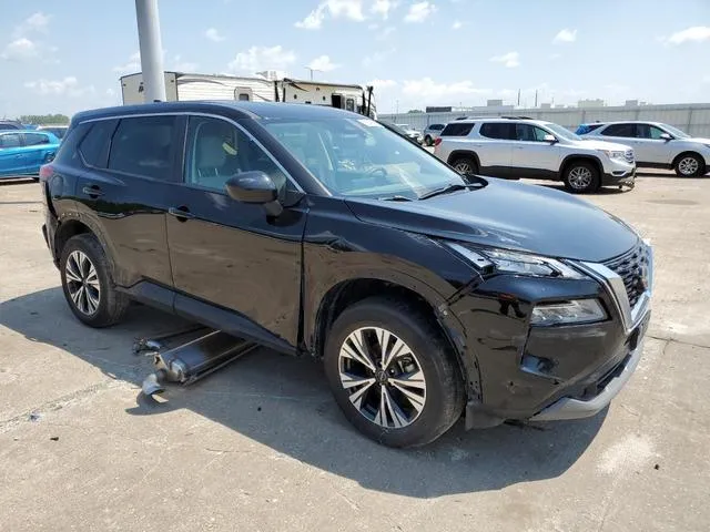 JN8BT3BBXPW474677 2023 2023 Nissan Rogue- SV 4