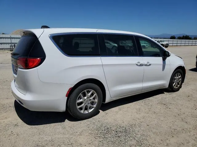 2C4RC1CG6NR204795 2022 2022 Chrysler Voyager- LX 3