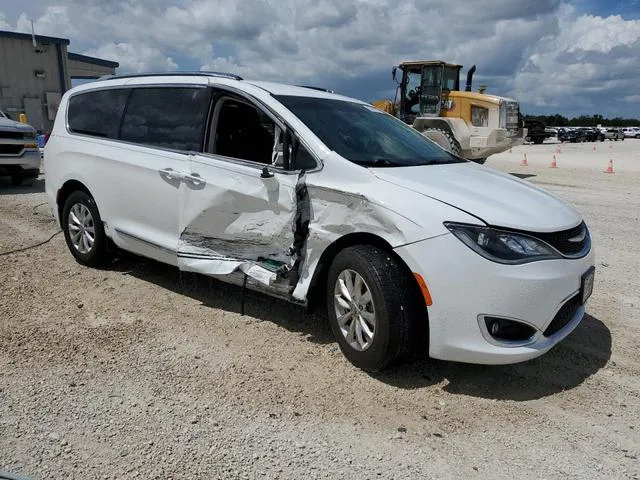 2C4RC1BG9KR554712 2019 2019 Chrysler Pacifica- Touring L 4