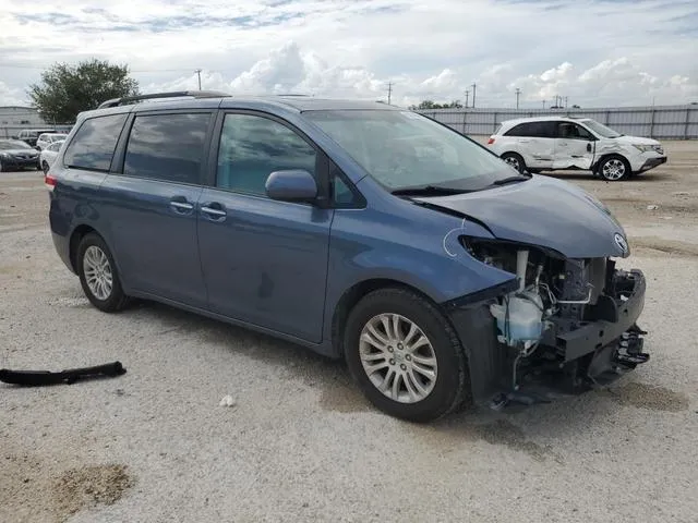 5TDYK3DC7ES435959 2014 2014 Toyota Sienna- Xle 4