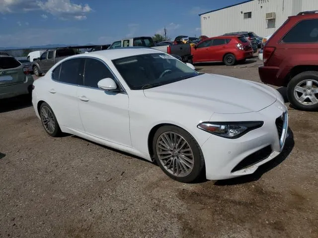 ZARFAECN2H7538848 2017 2017 Alfa Romeo Giulia- TI 4