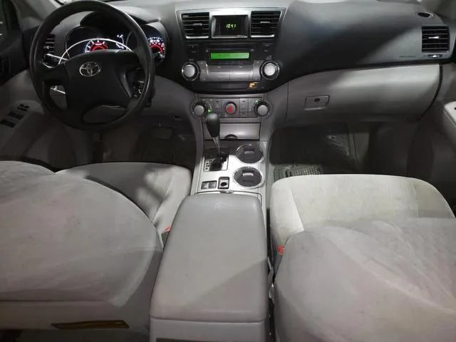 5TDBK3EH9AS011547 2010 2010 Toyota Highlander 8