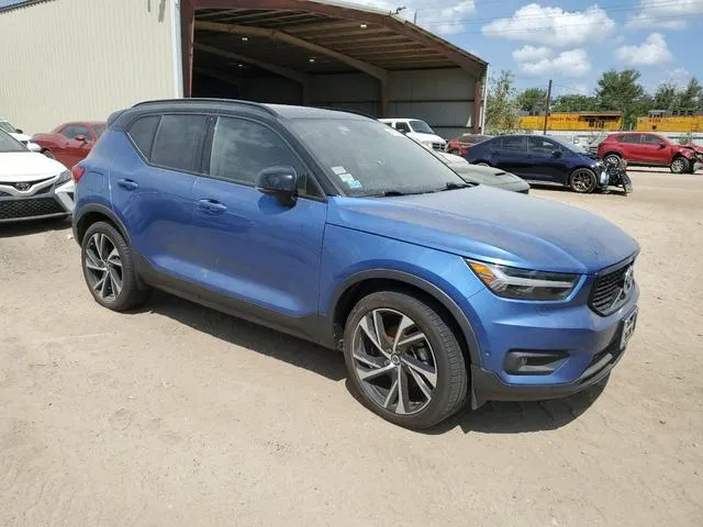 YV4162UM5M2548627 2021 2021 Volvo XC40- T5 R-Design 4