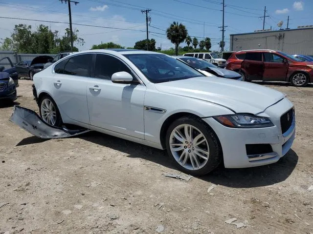 SAJBN4EV9JCY53925 2018 2018 Jaguar XF- Portfolio Le 4