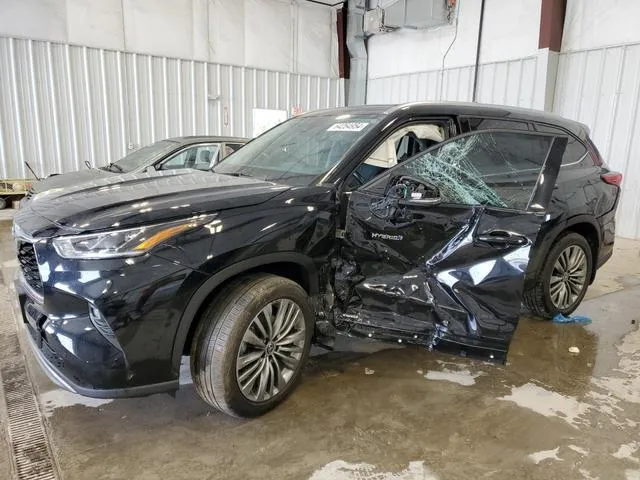 5TDEBRCH1MS051564 2021 2021 Toyota Highlander- Hybrid Platinum 1