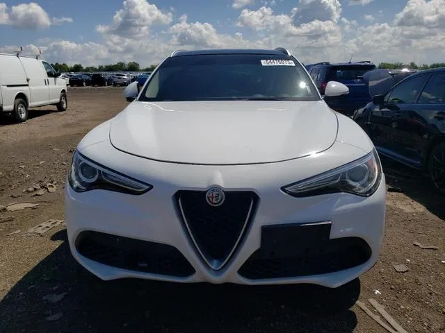 ZASFAKAN5J7B80931 2018 2018 Alfa Romeo Stelvio 5