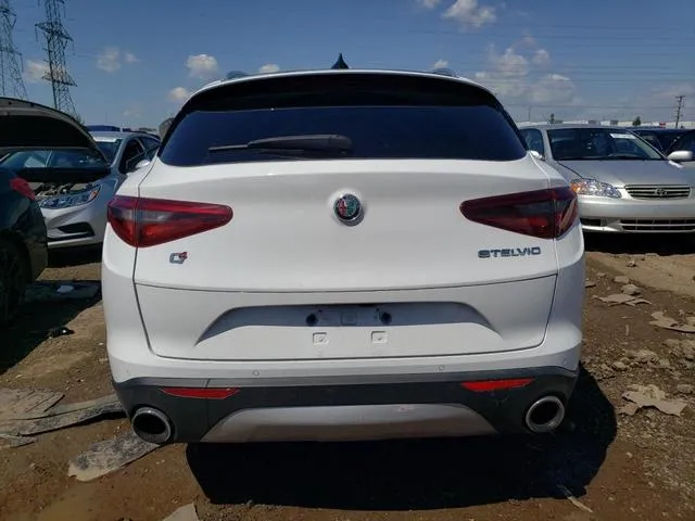 ZASFAKAN5J7B80931 2018 2018 Alfa Romeo Stelvio 6