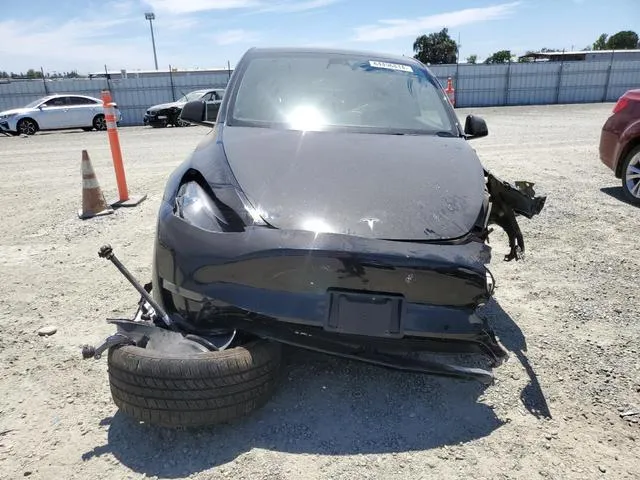 7SAYGAEE5NF559953 2022 2022 Tesla MODEL Y 5