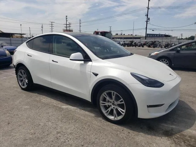 7SAYGDEE5RF085638 2024 2024 Tesla MODEL Y 4