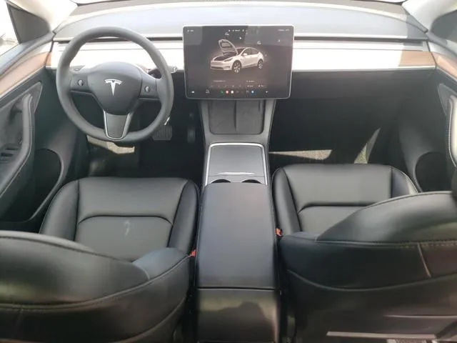 7SAYGDEE5RF085638 2024 2024 Tesla MODEL Y 8