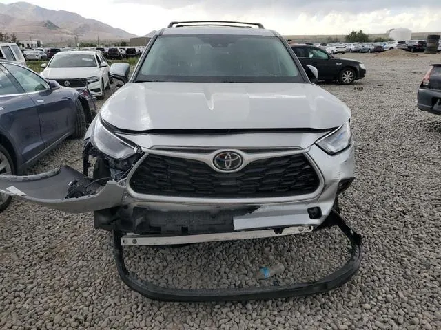 5TDKDRBH5RS530804 2024 2024 Toyota Highlander- LE 5