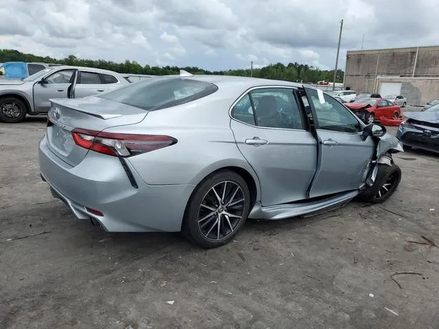 4T1G11AK9MU488568 2021 2021 Toyota Camry- SE 3