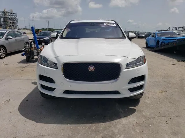 SADCJ2EV9JA240822 2018 2018 Jaguar F-Pace- Premium 5