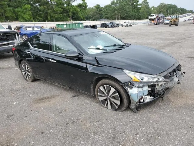 1N4BL4EV0LC163607 2020 2020 Nissan Altima- SL 4