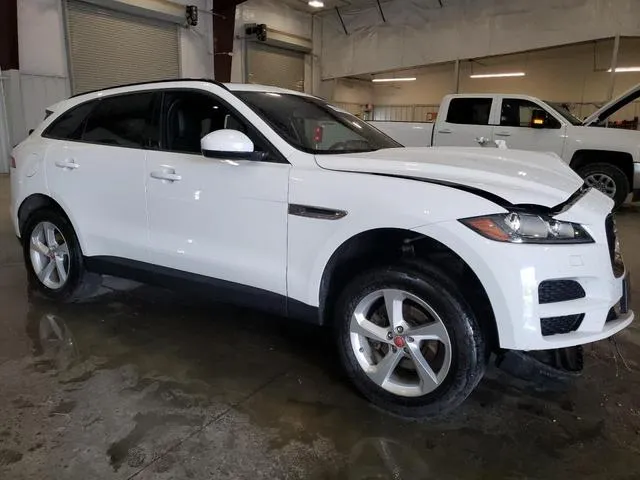 SADCJ2FNXJA252511 2018 2018 Jaguar F-Pace- Premium 4