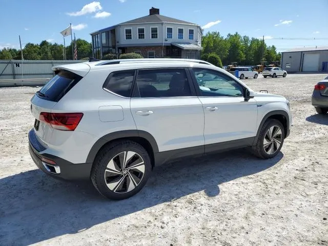 3VVUX7B22RM038720 2024 2024 Volkswagen Taos- SE 3