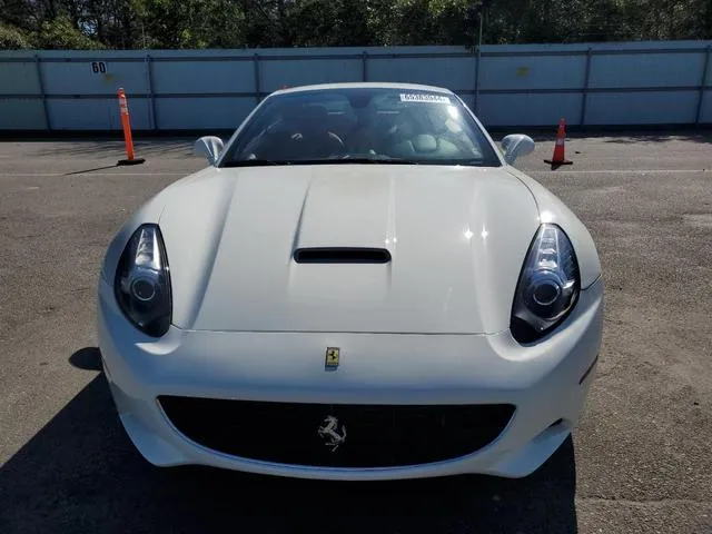 ZFF65LJA3A0172062 2010 2010 Ferrari California 5