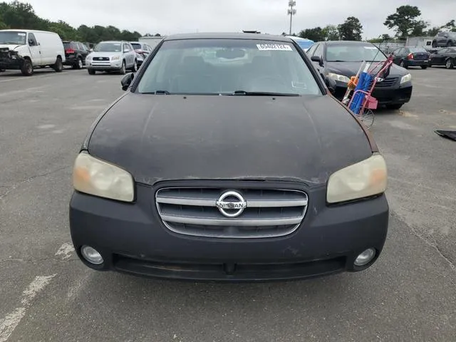 JN1DA31D22T444132 2002 2002 Nissan Maxima- Gle 5