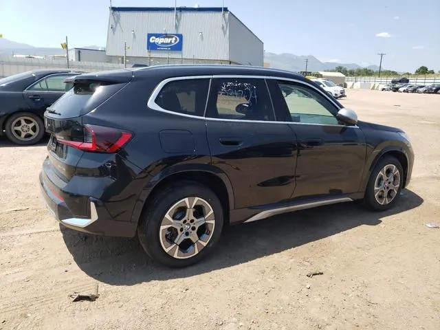 WBX73EF0XR5Z39721 2024 2024 BMW X1- Xdrive28I 3