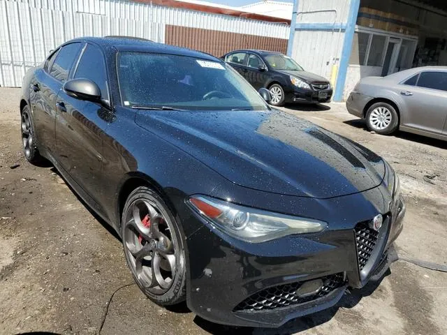 ZARFAMBN5K7613013 2019 2019 Alfa Romeo Giulia- TI 4