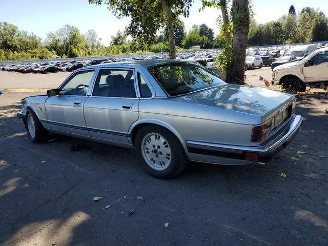 SAJHX1741RC698208 1994 1994 Jaguar XJ6 2