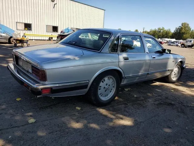 SAJHX1741RC698208 1994 1994 Jaguar XJ6 3