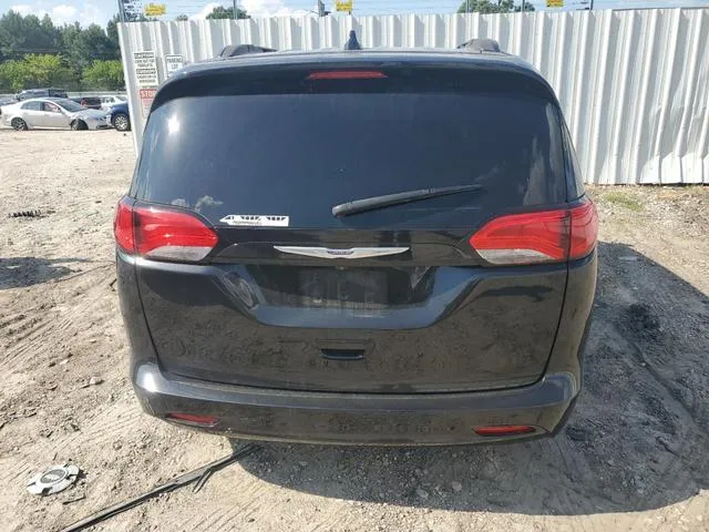 2C4RC1DG1LR195824 2020 2020 Chrysler Voyager- Lxi 6