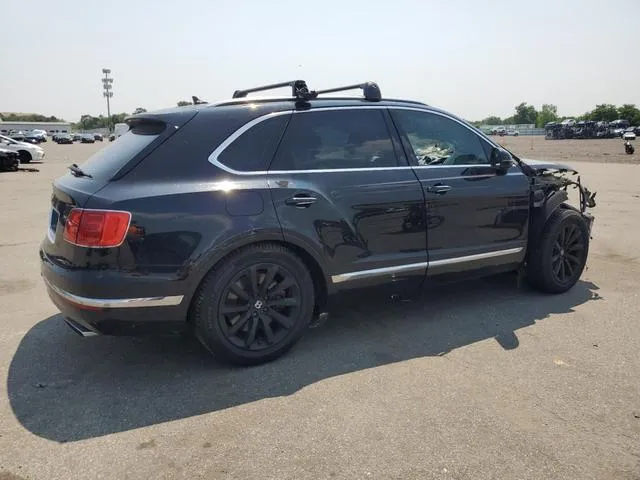 SJAAC2ZV4JC019352 2018 2018 Bentley Bentayga 3