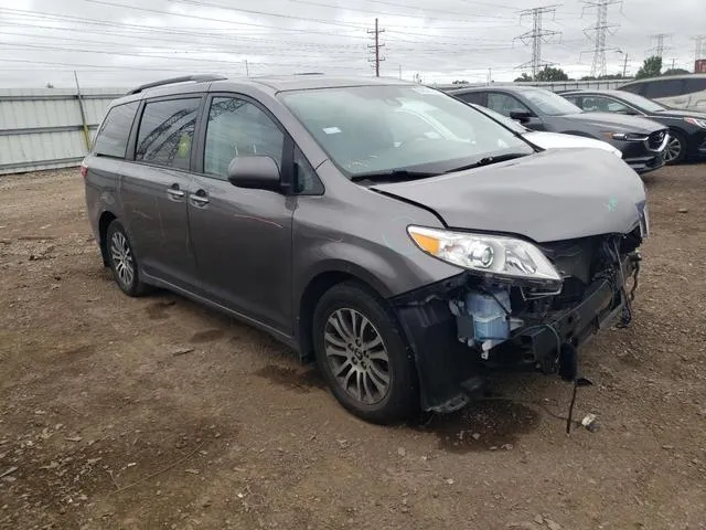 5TDYZ3DC4LS052117 2020 2020 Toyota Sienna- Xle 4