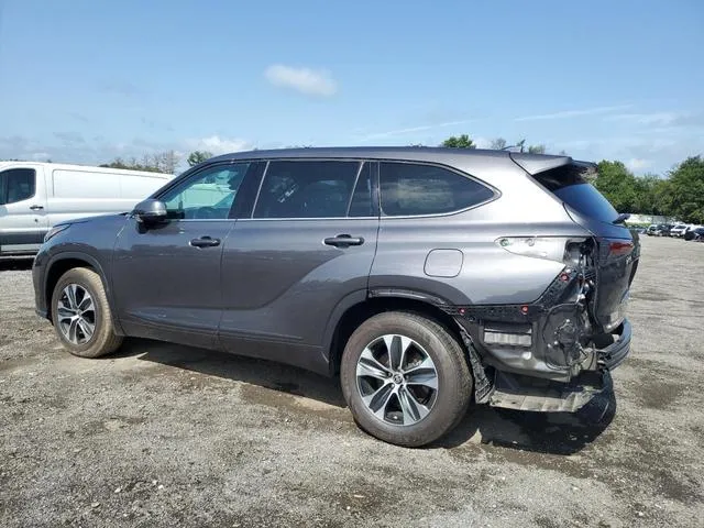 5TDGZRBH1MS095327 2021 2021 Toyota Highlander- Xle 2