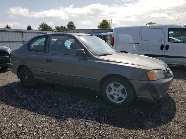 KMHCG35C91U131429 2001 2001 Hyundai Accent- GS 4