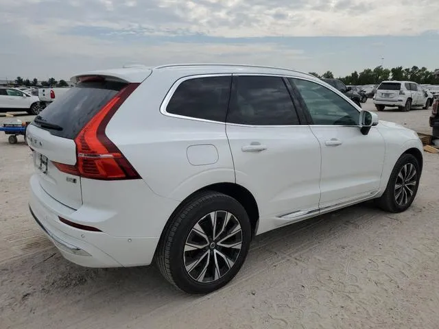 YV4L12RE5P1273831 2023 2023 Volvo XC60- Plus 3