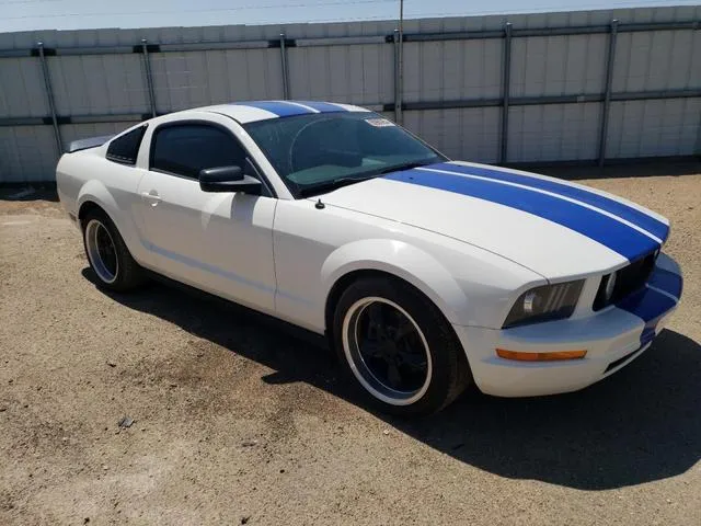 1ZVHT80N755131745 2005 2005 Ford Mustang 4