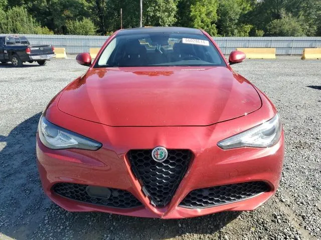 ZARFAEENXH7557452 2017 2017 Alfa Romeo Giulia- Ti Q4 5