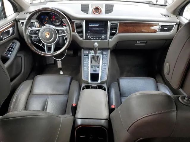 WP1AA2A50JLB13419 2018 2018 Porsche Macan 8