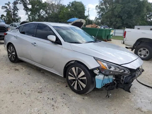 1N4BL4EV5LC145037 2020 2020 Nissan Altima- SL 4